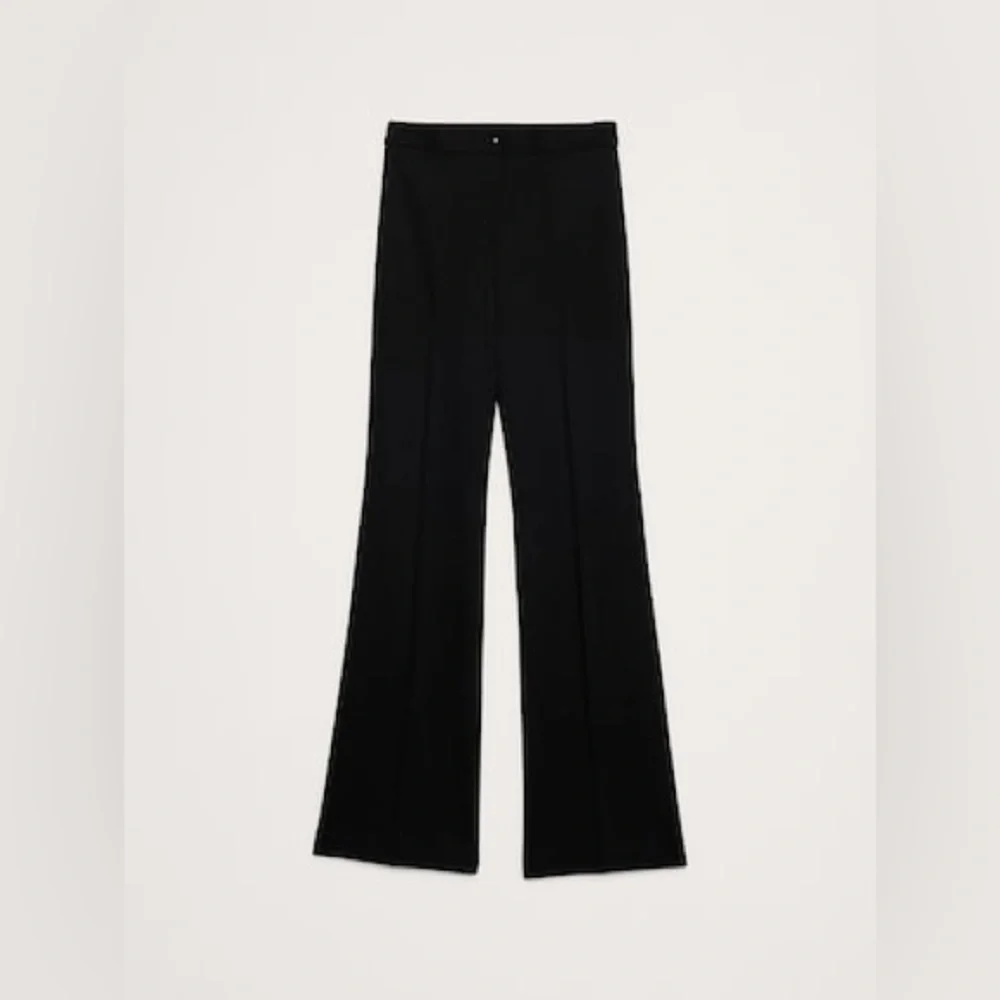 TALL Banana Republic Black Flare Pants - Picture 3 of 8